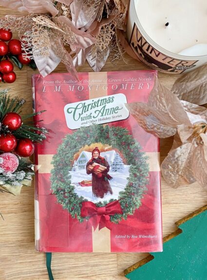 Christmas Books to Get You in the Holiday Spirit